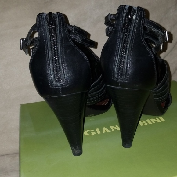 Gianni Bini Nile Sandal - Picture 4 of 5